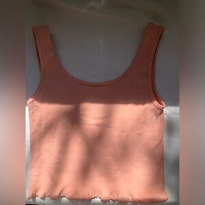 peach crop top 🍑